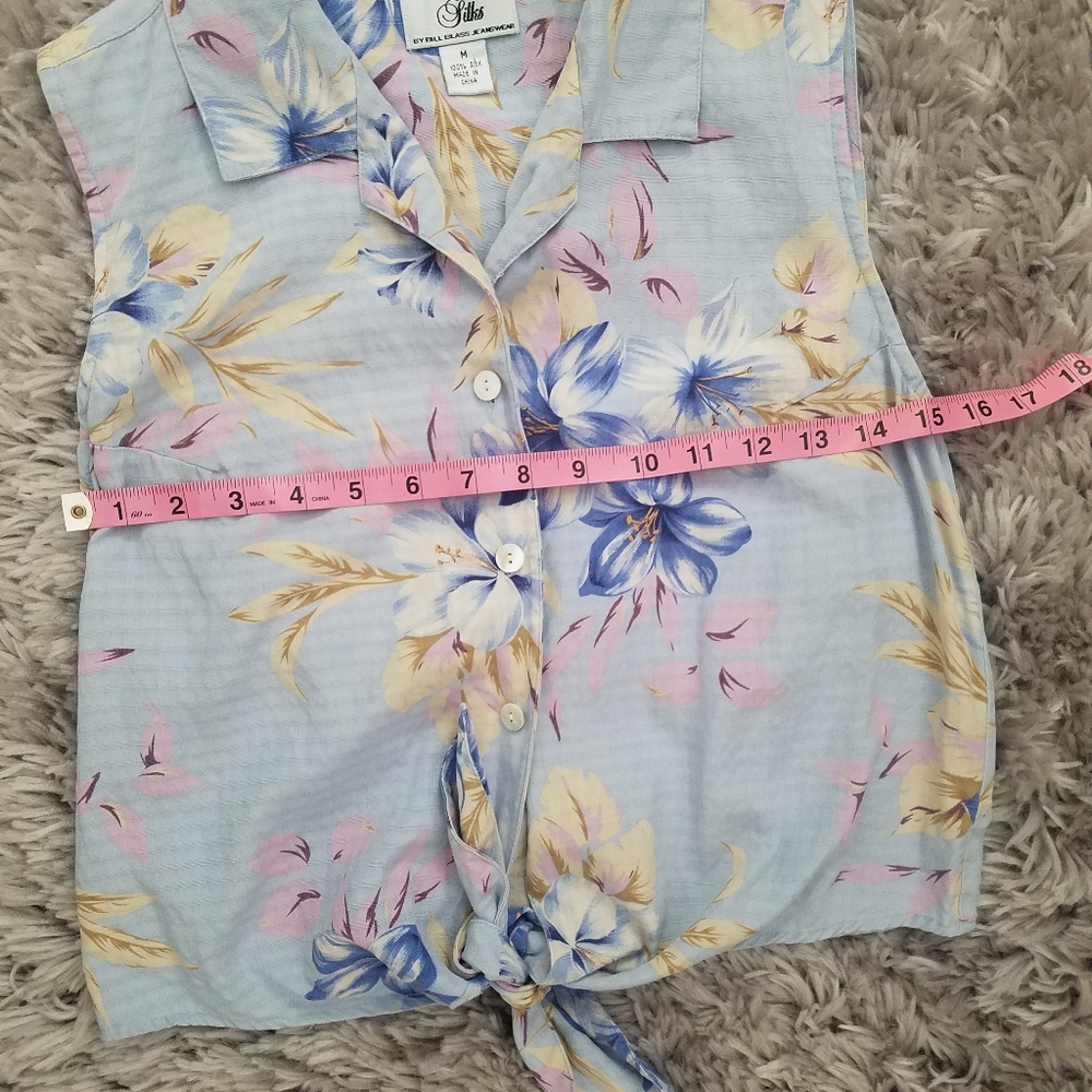 Silks by Bill Blass Jeanswear tie front button top - Picture 7 of 8